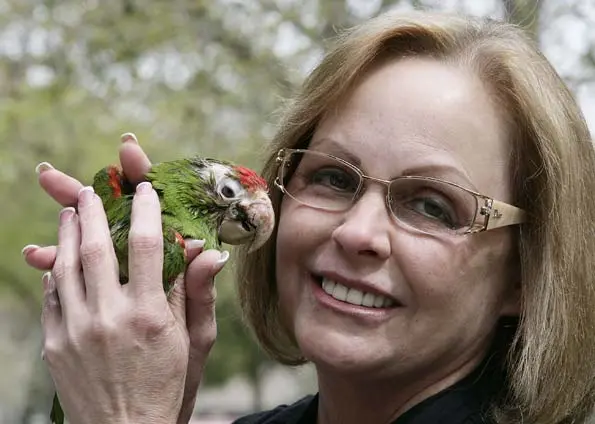Anne Lowery com Areba (Foto: Barry Bland/Barcroft Media/Getty Images) 