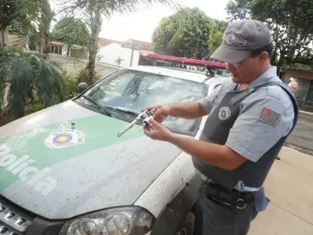 Um dos caçadores estava armado com revólver calibre 38. (Foto: Divulgação)