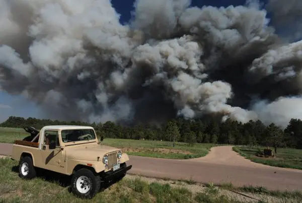 Uma amostra da proporção do incêndio na região de Black Forest. (Foto: Gazette.com)