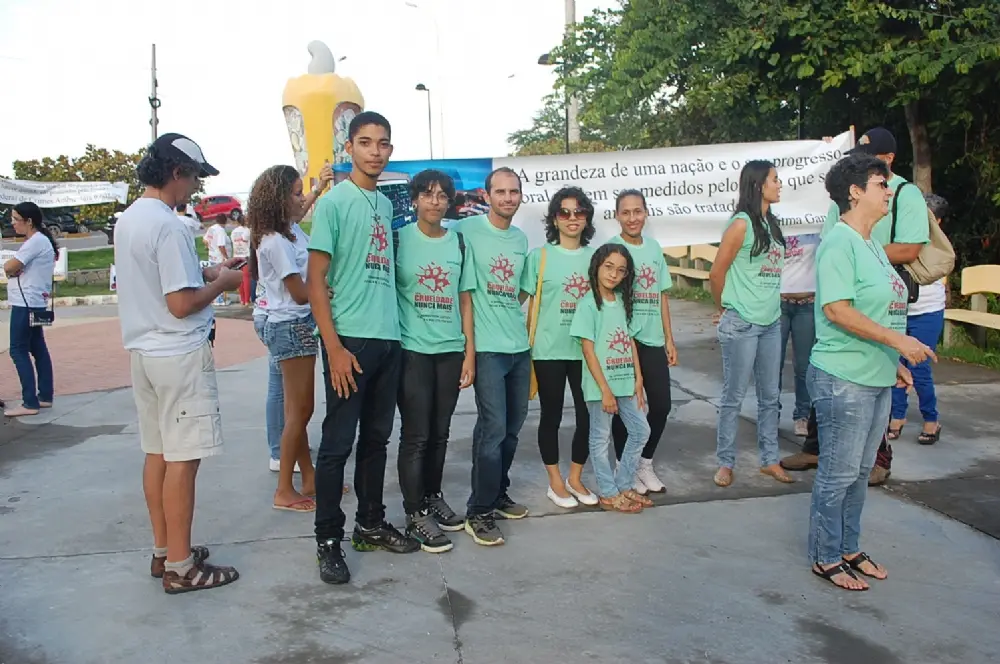 Movimento teve início às 16 horas (Foto: Portal Infonet)