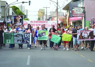 Ativistas demonstram repúdio contra ensino e pesquisa com animais (Foto: Divulgação)