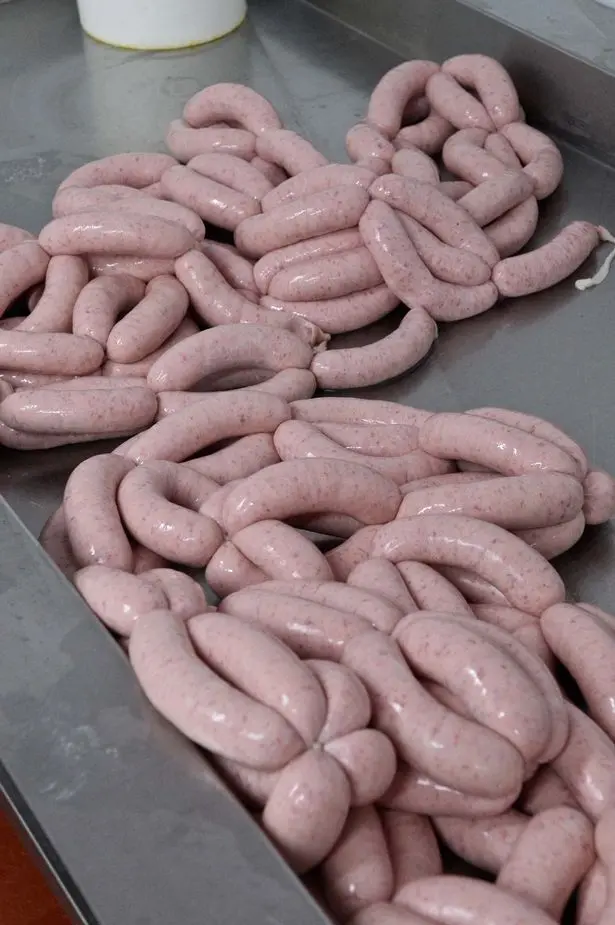 Vírus foi transmitido por salsichas de porco