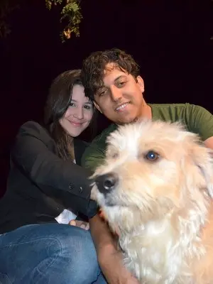 Cão Bobby acabou adotado pelo empresário que o  encontrou abandonado (Foto: Fernanda Zanetti/G1)