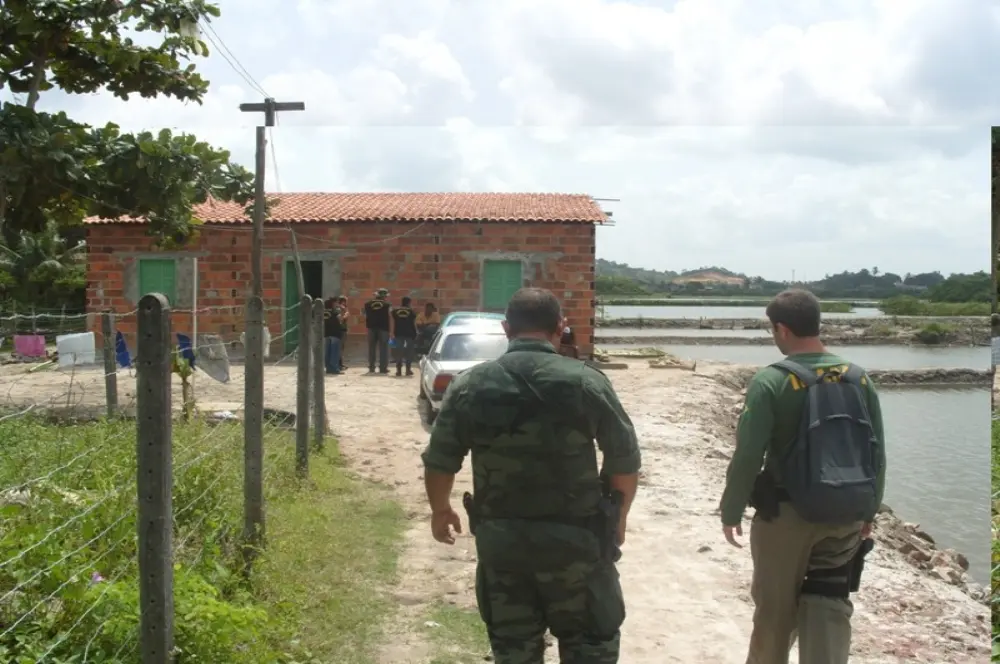 Operação da PM flagra quatro pontos de criação ilegal de camarões em Socorro (Foto: PM/SE)