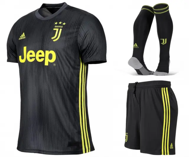 O clube de futebol da Juventus revelou que seu novo uniforme para a temporada 2018-19 é feito inteiramente de plástico reciclado.
